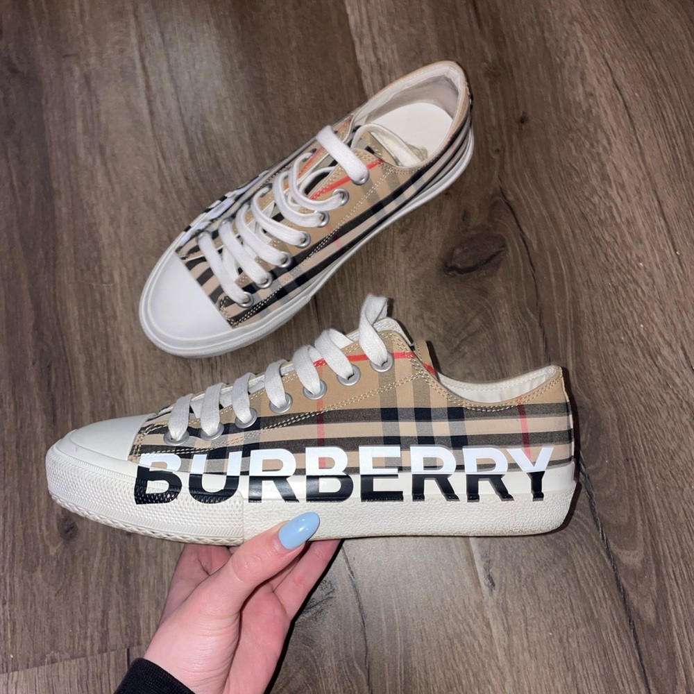BURBERRY LOW-TOP LOGO CHECK CANVAS